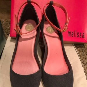 MELISSA Patchuli Stripe Wedge. Grey Flocked & Pink